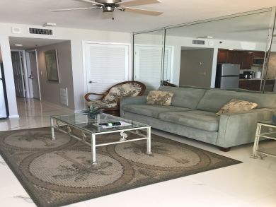 On Beach Marco Island Vacation Condo Sleeps Two Guests