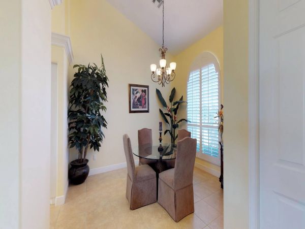 Three Bedroom Marco Island Private Pool Home Canal View