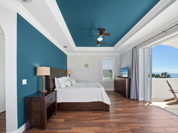 Stunning Vacation Home in Fort Myers 14 Guests STEPS TO SAND