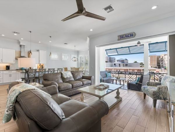 Private Pool Fort Myers Vacation Home Steps to Beach