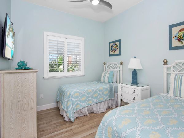 Private Pool Fort Myers Vacation Home Steps to Beach