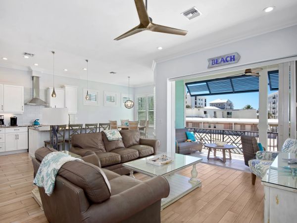 Private Pool Fort Myers Vacation Home Steps to Beach