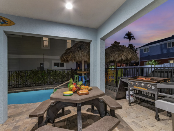 The Beach Across the Street  Fabulous Vacation Home Fort Myers Steps to Sandy Beach