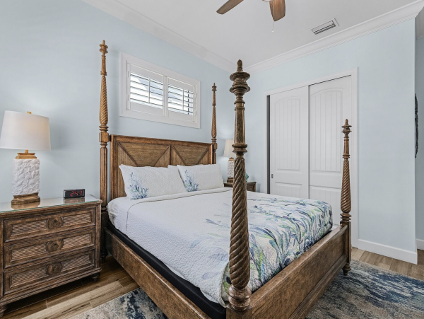 The Beach Across the Street  Fabulous Vacation Home Fort Myers Steps to Sandy Beach