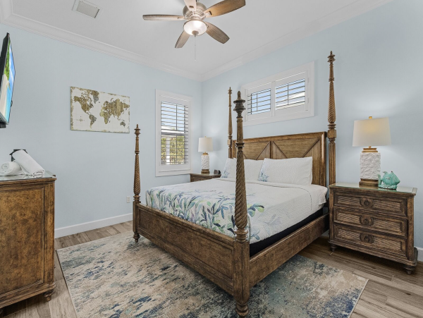The Beach Across the Street  Fabulous Vacation Home Fort Myers Steps to Sandy Beach