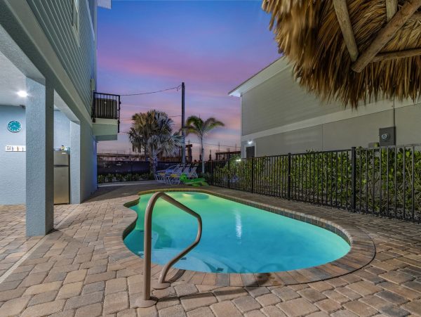 The Beach Across the Street  Fabulous Vacation Home Fort Myers Steps to Sandy Beach