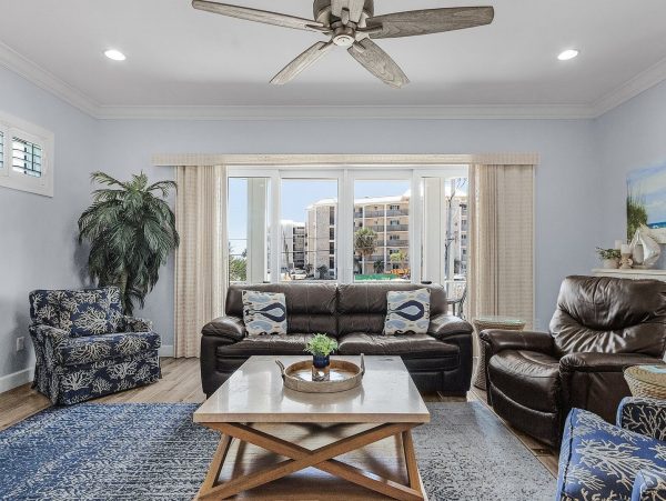 The Beach Across the Street  Fabulous Vacation Home Fort Myers Steps to Sandy Beach
