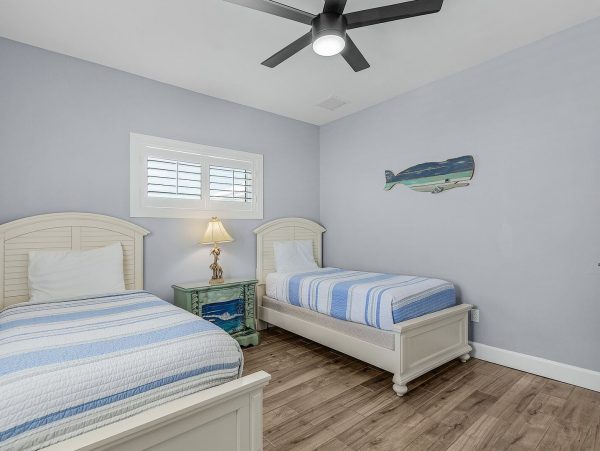 The Beach Across the Street  Fabulous Vacation Home Fort Myers Steps to Sandy Beach