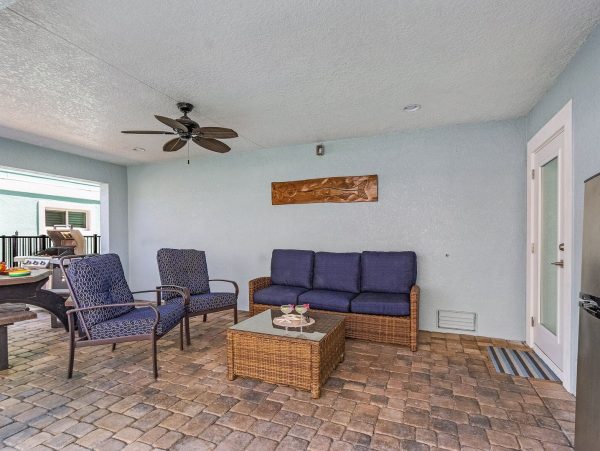 The Beach Across the Street  Fabulous Vacation Home Fort Myers Steps to Sandy Beach