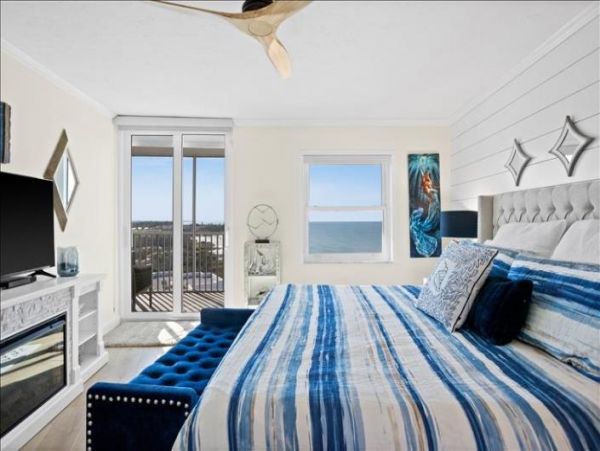 Gulf Views Siesta Key Vacation Rental Condo Two Bedrooms