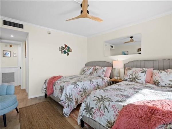 Gulf Views Siesta Key Vacation Rental Condo Two Bedrooms