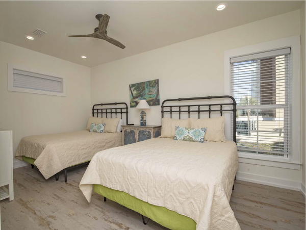 Spacious 12 Bedrooms Luxury Vacation Home Located on Beach