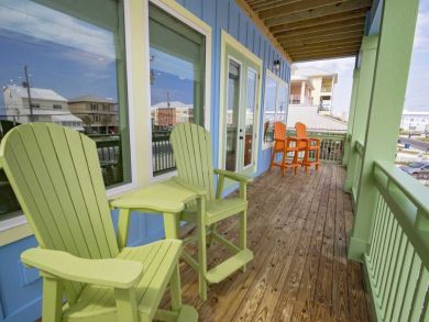 Gulf Shores Vacation Home Sleeps Thirty Guests.