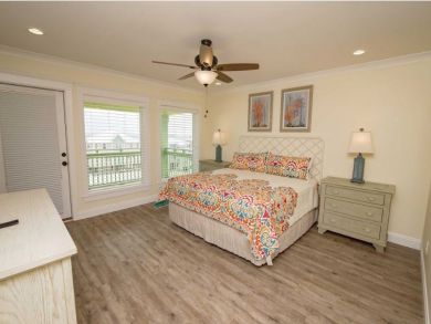 Gulf Shores Vacation Home Sleeps Thirty Guests.