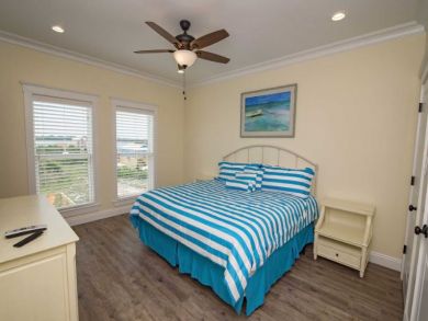 Gulf Shores Vacation Home Sleeps Thirty Guests.
