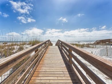 Orange Beach Vacation Home Sleeps Thirty Guests.