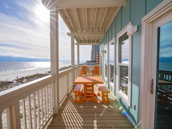 Spacious Beachfront Retreat with Stunning Gulf views