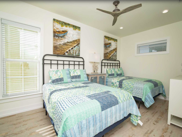 Spacious Beachfront Retreat with Stunning Gulf views