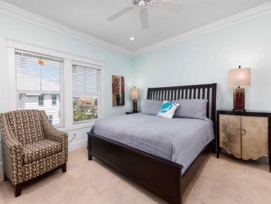 Orange Beach Vacation Home Sleeps Thirty Two Guests. Orange Beach Vacation Home Sleeps Thirty Two Guests.