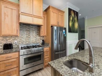 Orange Beach Vacation Home Sleeps Thirty Two Guests. Orange Beach Vacation Home Sleeps Thirty Two Guests.