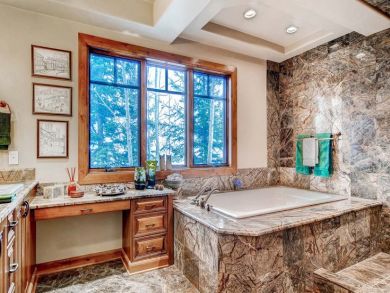 Avon Luxury 7 Bedrooms Vacation Home