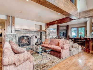 Avon Luxury 7 Bedrooms Vacation Home