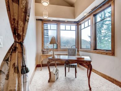 Avon Luxury 7 Bedrooms Vacation Home