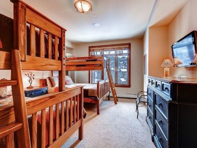 Bachelor Gulch Vacation Condo Sleeps Twelve Guests.