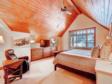 Bachelor Gulch Vacation Condo Sleeps Twelve Guests.