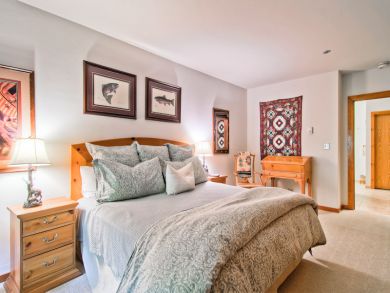 Beaver Creek Vacation Condo Sleeps Twelve Guests.