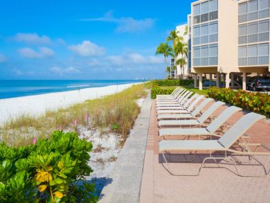 Naples Condo 920925