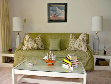 Super Value Naples Accommodation