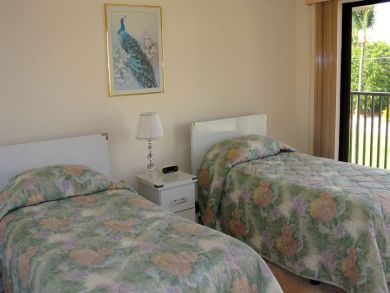 Super Value Naples Accommodation