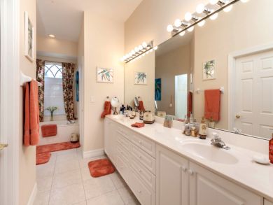 Naples Home 920947