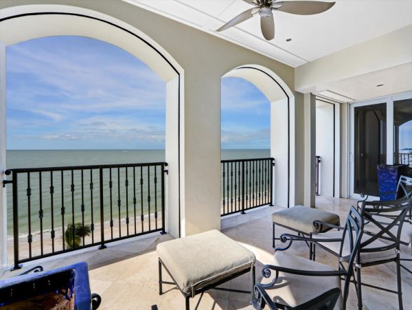 Bonita Spring On Beach Luxury 5 Bedroom Vacation Home