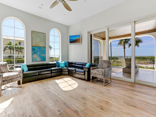 Bonita Spring On Beach Luxury 5 Bedroom Vacation Home