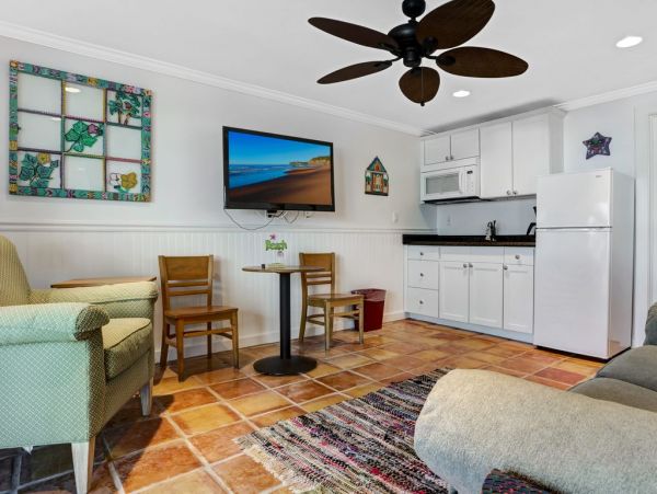Bonita Beach 4 Bedroom Gulf Front Vacation Home Sleeps 8