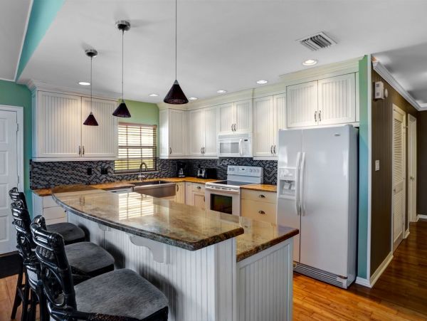 Bonita Beach 4 Bedroom Gulf Front Vacation Home Sleeps 8