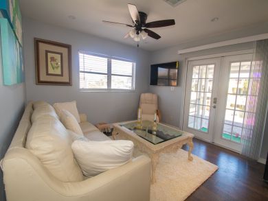 Naples Home 920989