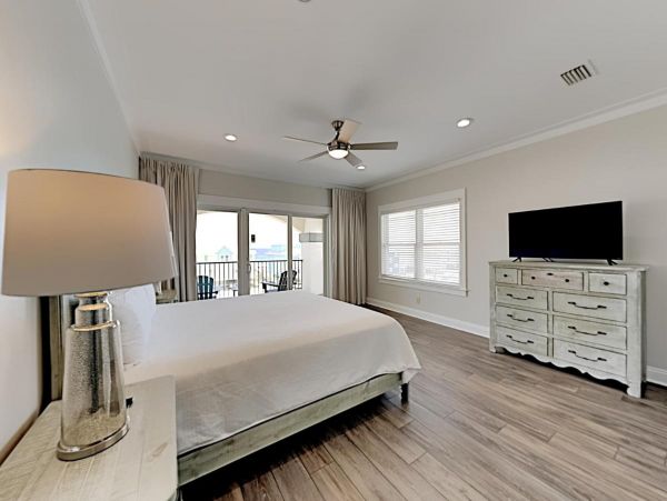 Gulf Shores Vacation Home Sleeps Twenty Guests