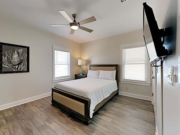 Gulf Shores Vacation Home Sleeps Twenty Guests