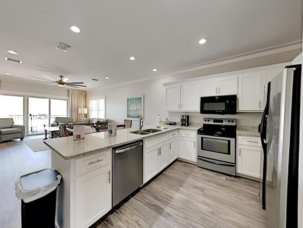 Gulf Shores Vacation Home Sleeps Twenty Guests