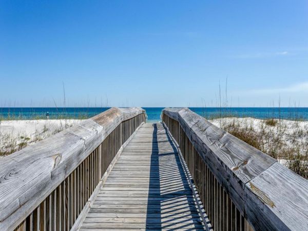 Gulf Shores Vacation Home Sleeps Twenty Guests