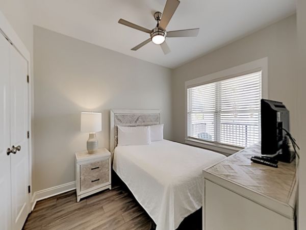 Gulf Shores Vacation Home Sleeps Twenty Guests