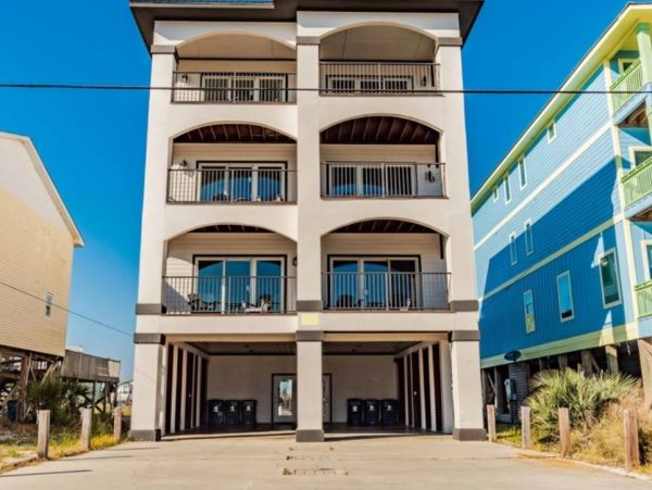 Gulf Shores Vacation Home Sleeps Twenty Guests