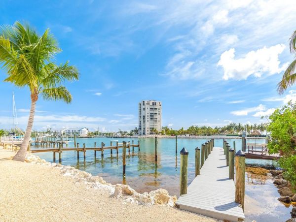 Key Colony Beach Three Bedroom Vacation Home with Bay Views