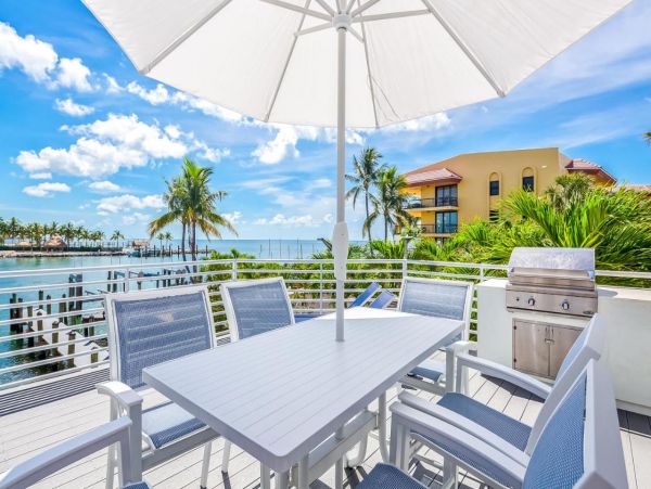 Key Colony Beach Three Bedroom Vacation Home with Bay Views