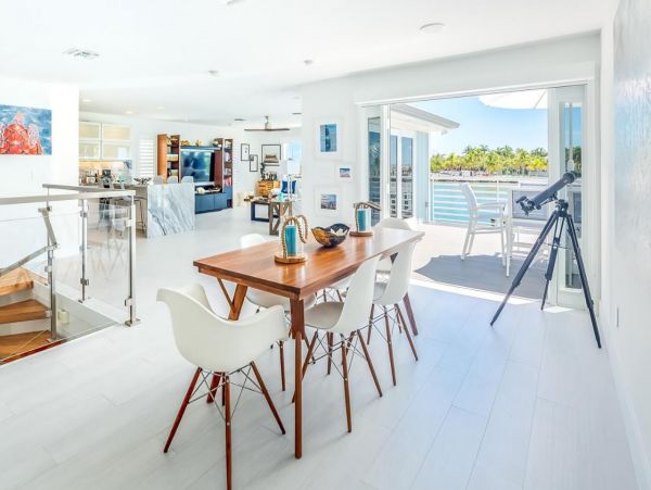 Key Colony Beach Three Bedroom Vacation Home with Bay Views