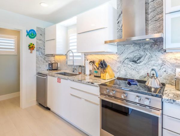 Key Colony Beach Three Bedroom Vacation Home with Bay Views