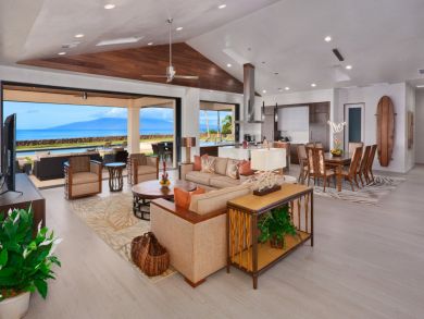 Lahaina Luxury Ocean Front Home